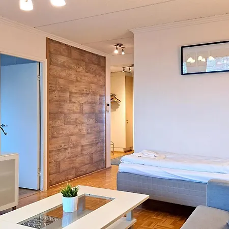 Kotimaailma - Saunallinen & Parvekkeellinen Keskustakolmio- Satakunnankatu アパート